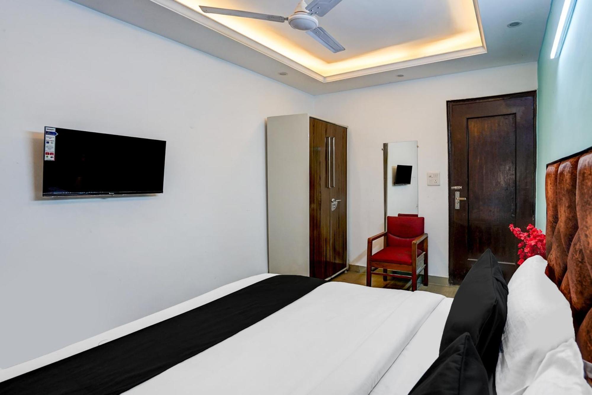 Hotel O Silver Key Kd Plaza Near Saket Metro Station New Delhi Luaran gambar